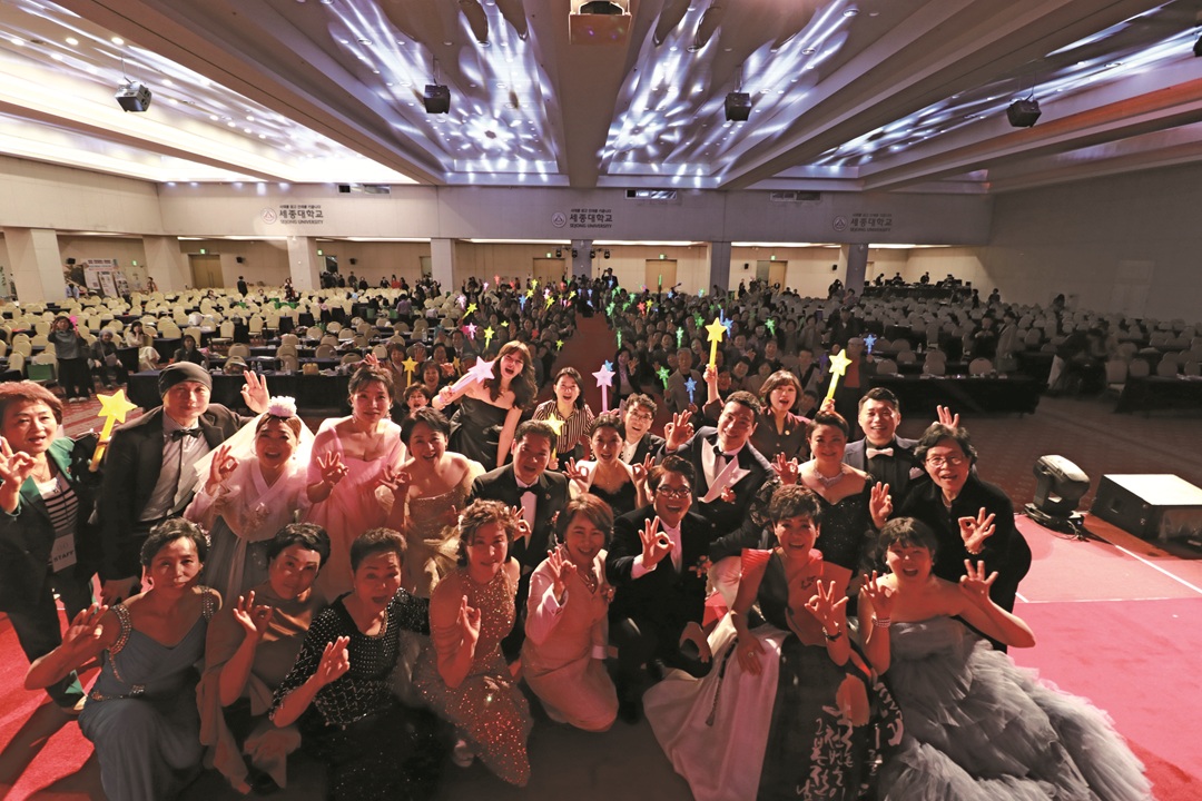 댄다코리아, 그랜드 오픈 행사 성황리 개최