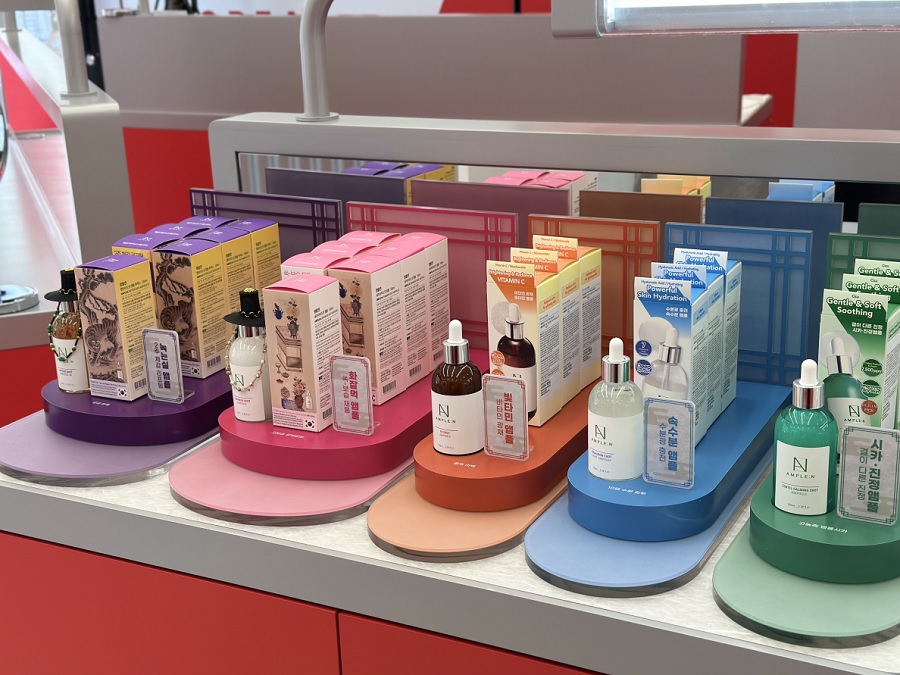 코리아나화장품 앰플엔, 콜랩과 성수 팝업 오픈